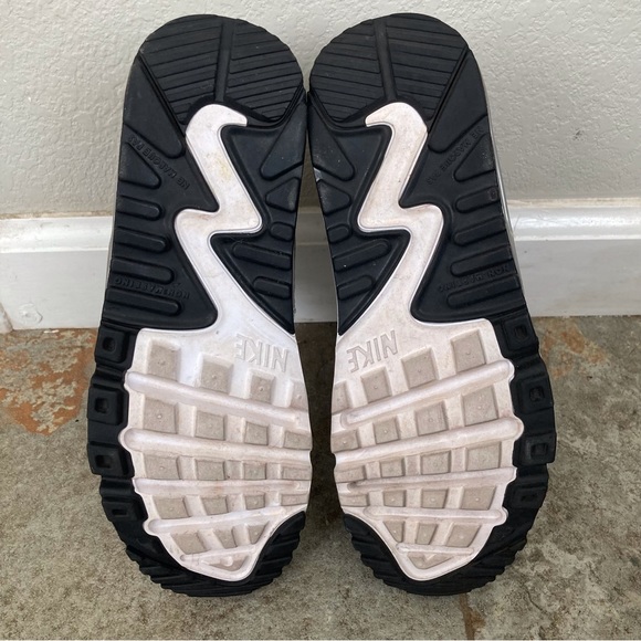 Nike Air Max 90 SE Silver - Picture 4 of 7